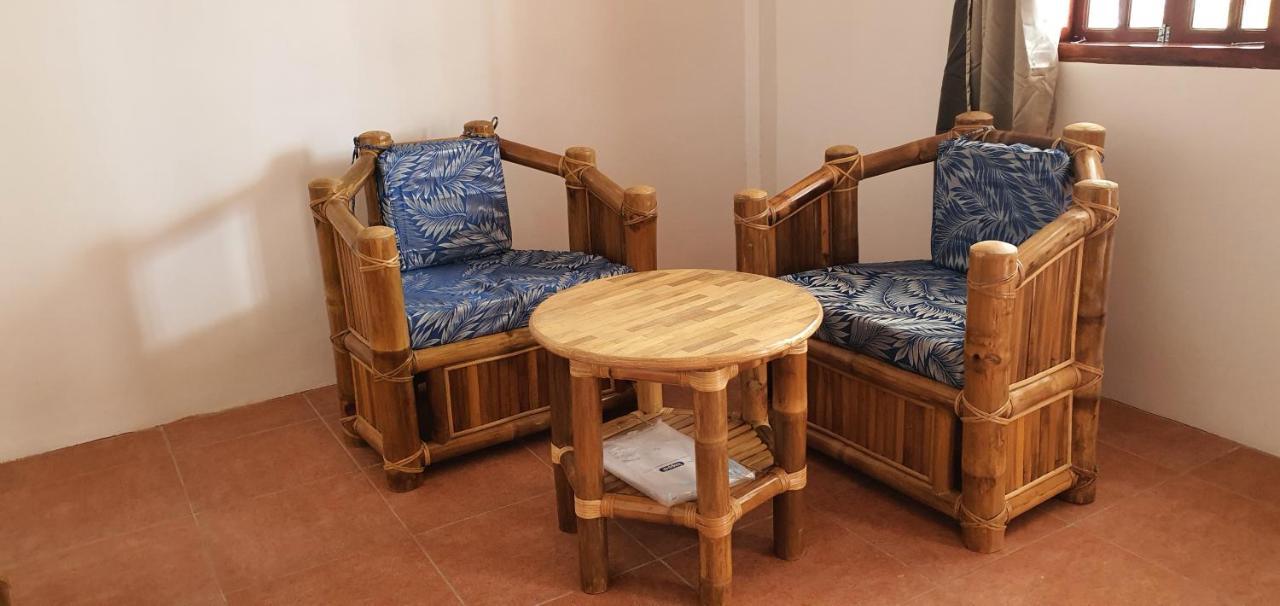 Tauig Beach Resort Моалбоал Екстериор снимка
