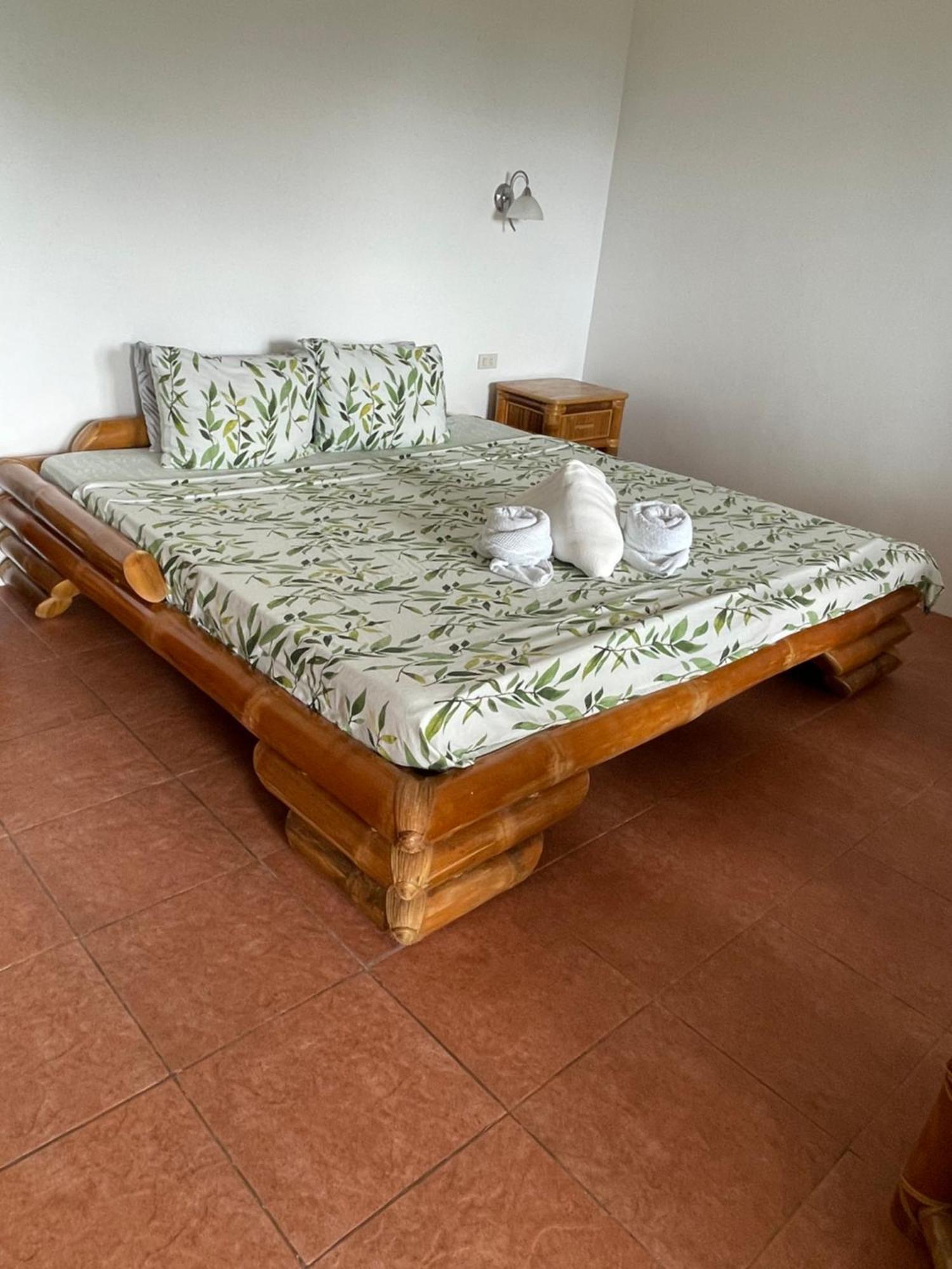 Tauig Beach Resort Моалбоал Екстериор снимка